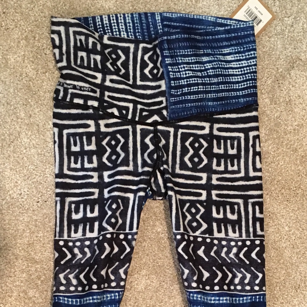 Niyama Sol Beachcomer Kenya Crop yoga pant